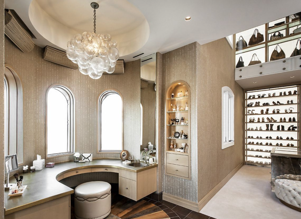 wallpaper in the closet