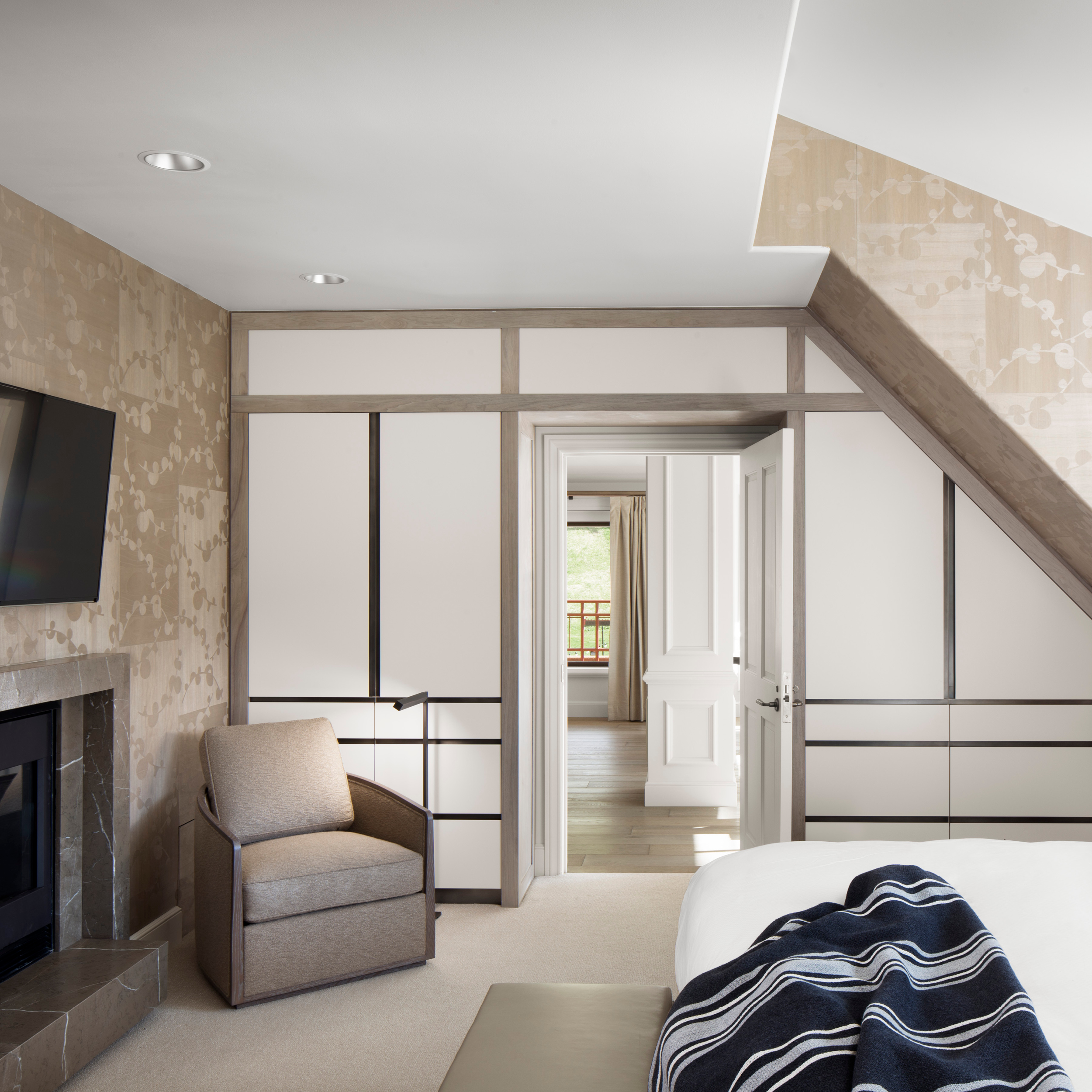 Teak Luster, MR-AV-3676-P